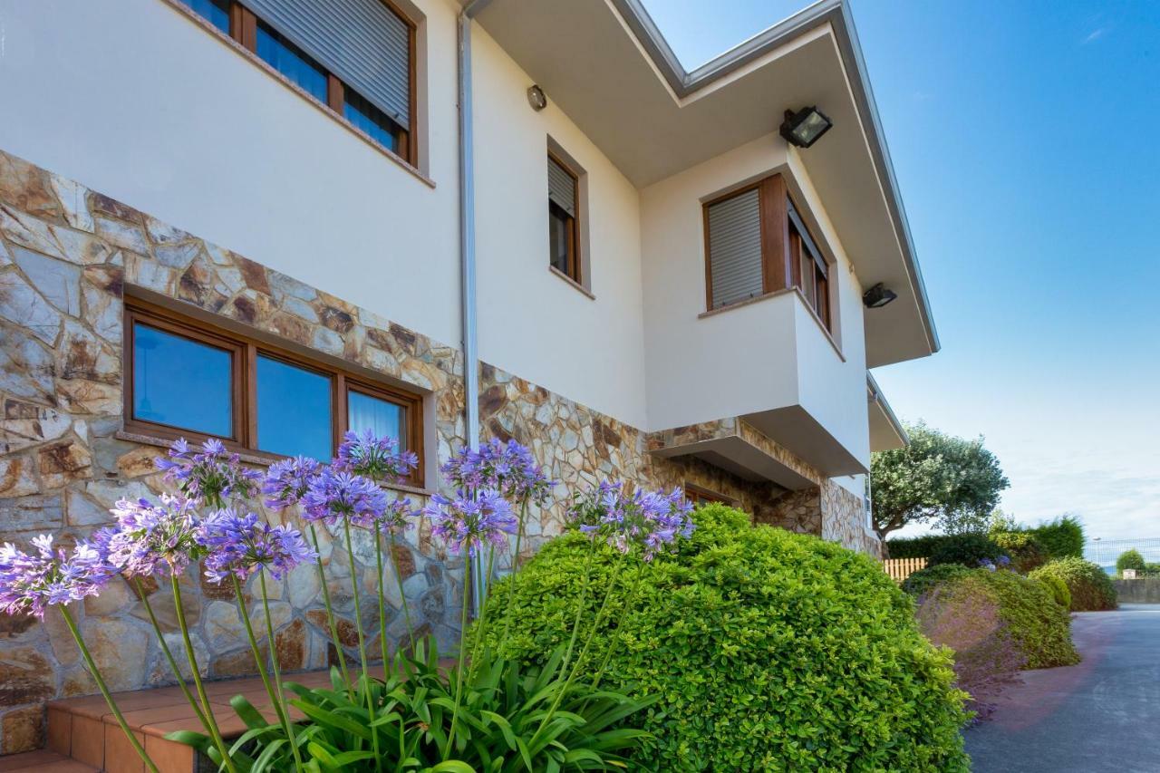 Apartamentos Barcella Tapia Тапия-де-Касарьего Экстерьер фото